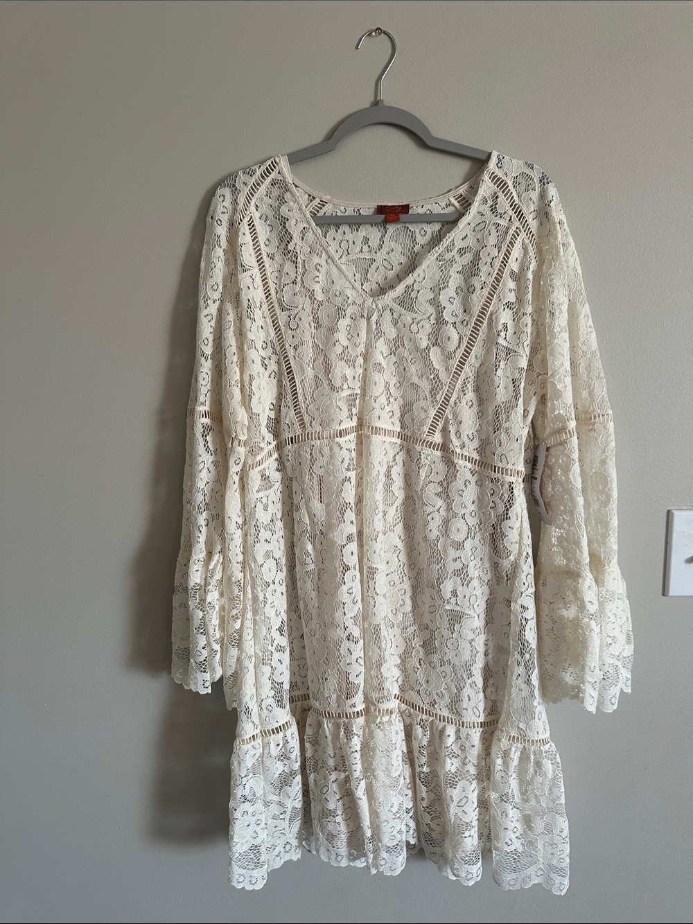 Scully Cream Lace Midi Dress - Picture 6 of 11